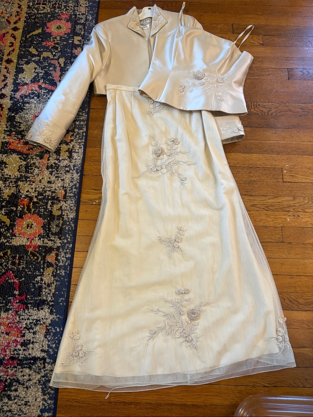 Jovani Elegant Ivory Three-Piece Dress Set with Embroidered Detail